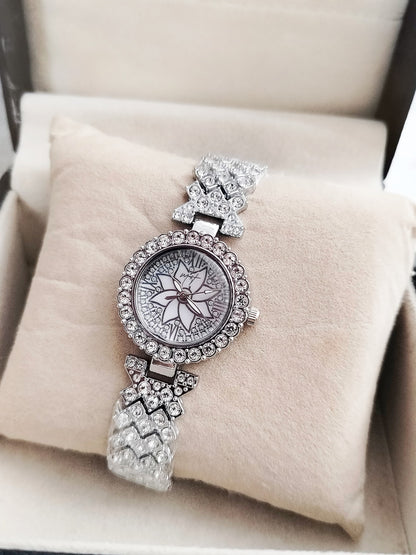 Kinz Luxurious Round Rhinestone Ladies Watch