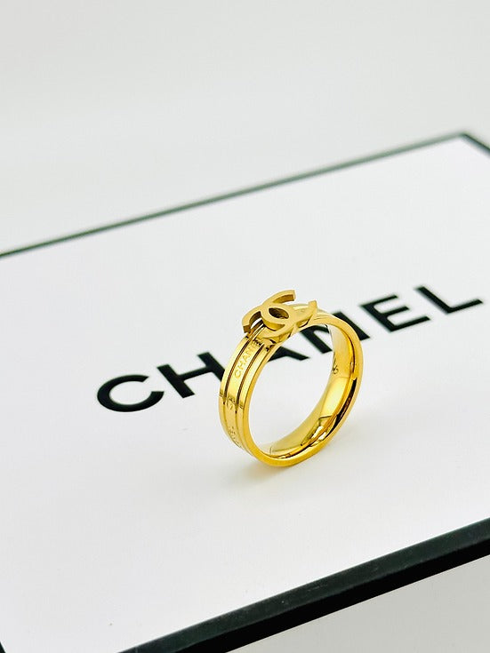 18K Chanel CC Ring