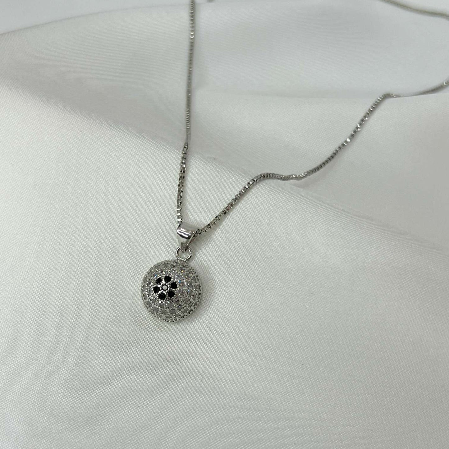 925 SS Moonstone Round Necklace