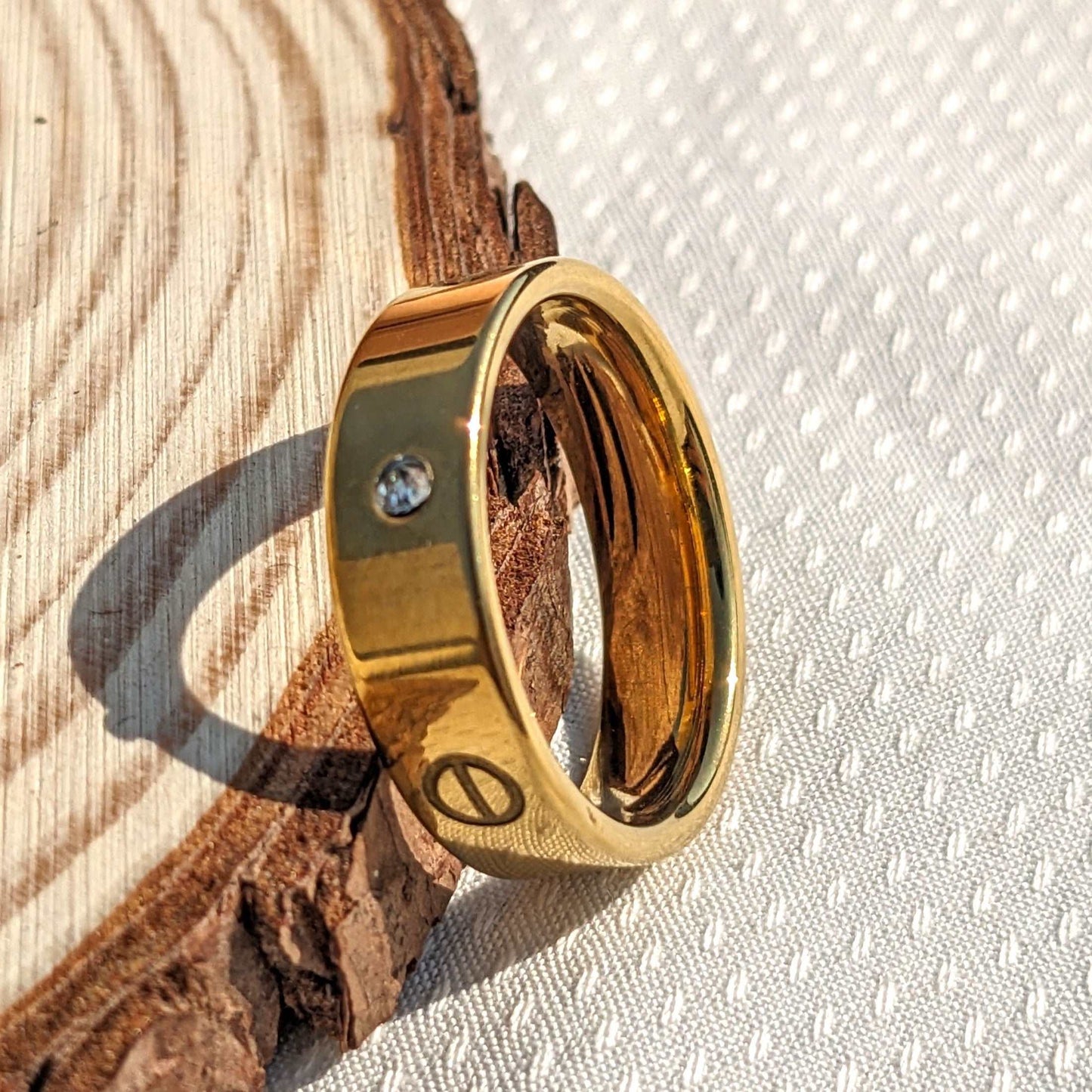 18k Gold Designer Ring