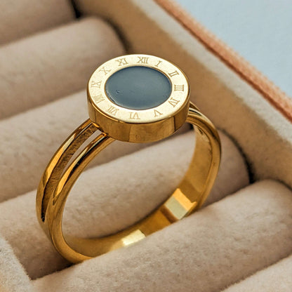 18k Gold Roman dial Ring