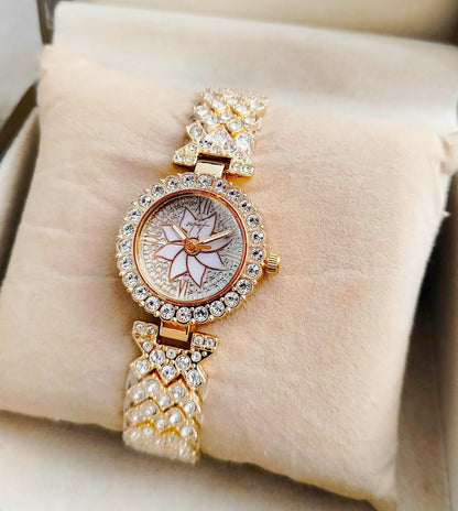 Kinz Luxurious Round Rhinestone Ladies Watch