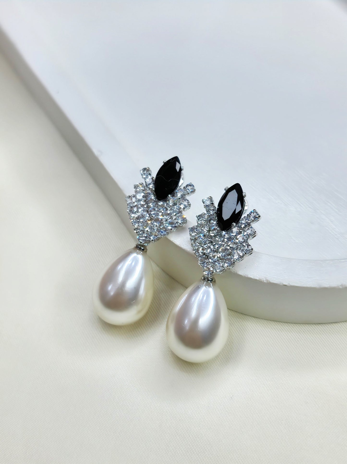 Black Imitation Pearl Drop Earrings