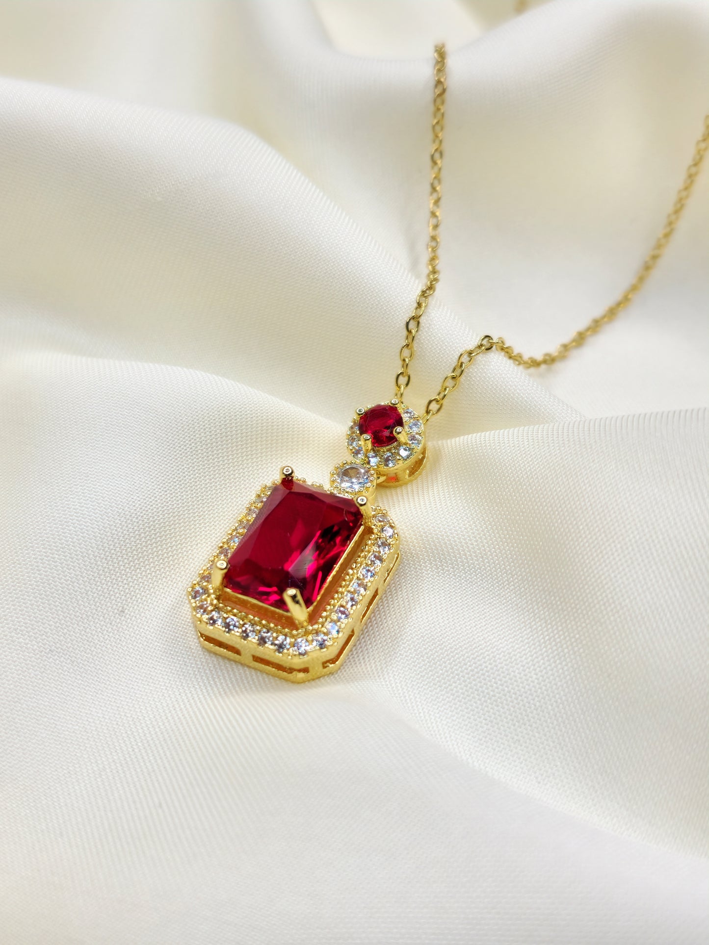 18K Gold Plated Retro Square Pendant With Ruby