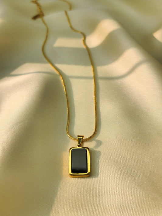 Masonite Black Golden Onyx Necklace