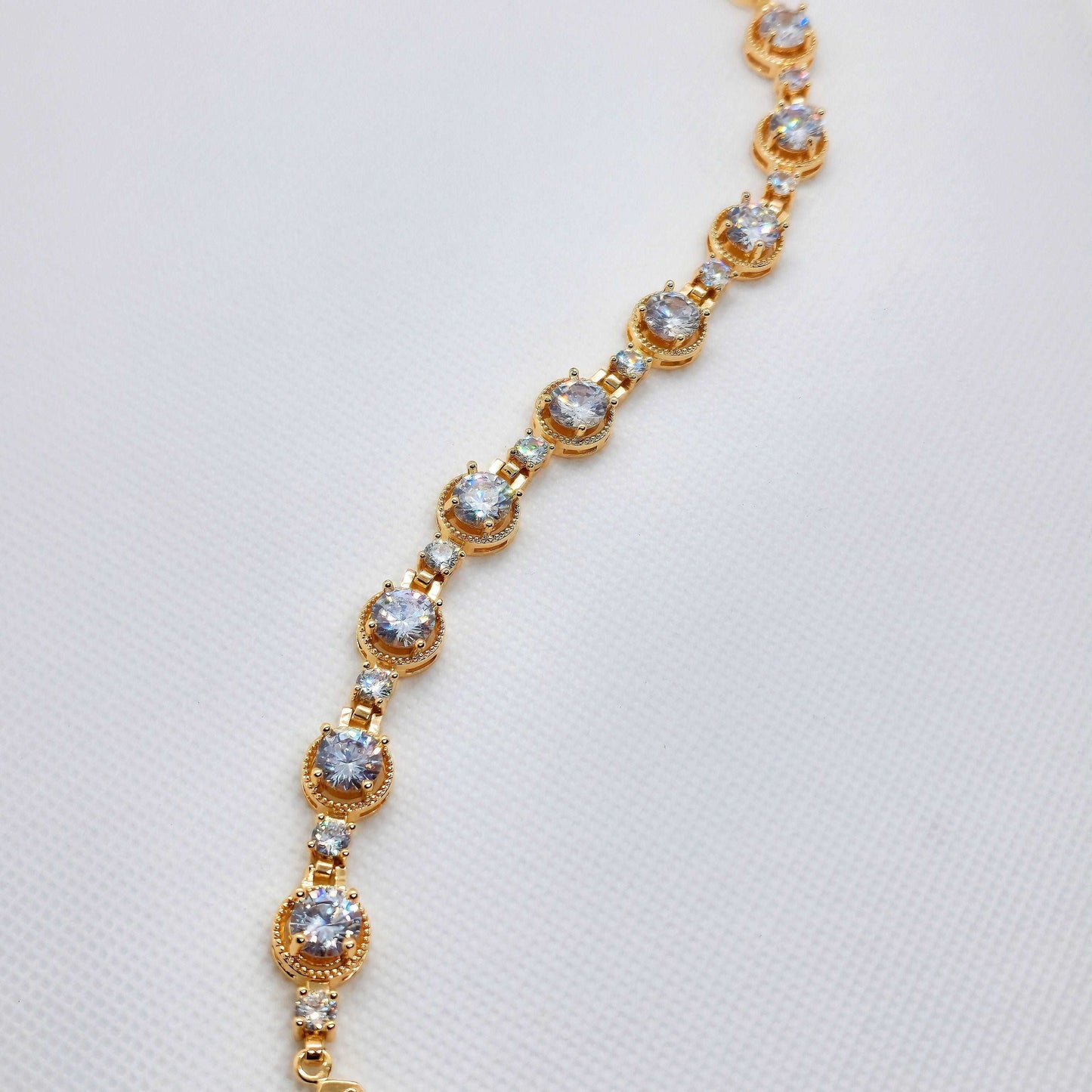 18k Royal Italian Round Bracelet